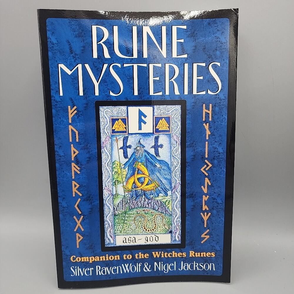 Witches Runes by Jackson & RavenWolf 2nd ed, 2nd Print 2002 SC Book Only